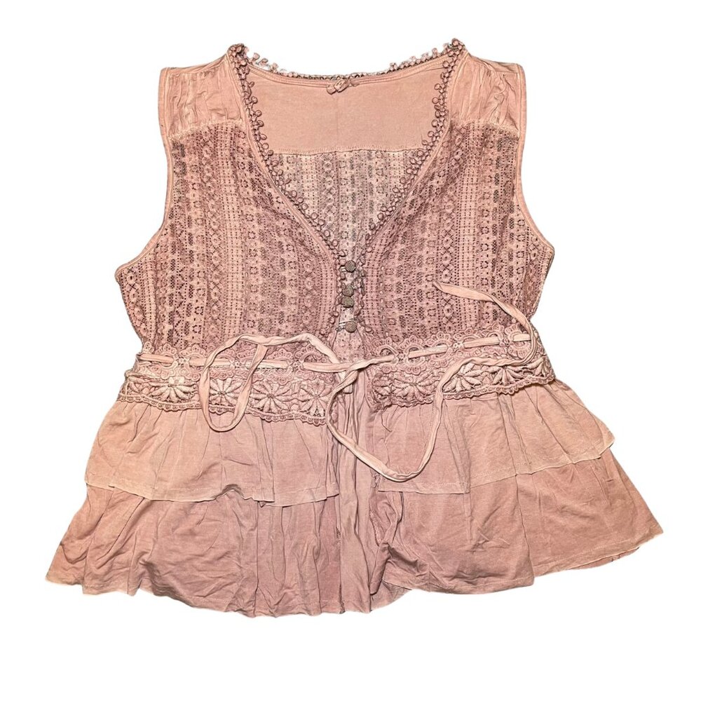 POL Lace Detailed Sleeveless Top in Dusty Pink